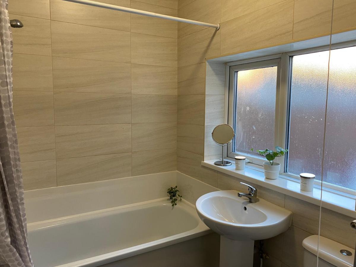 Overhill - Spacious 2 Bed Ground Floor Flat Close To Newcastle 게이츠헤드 외부 사진